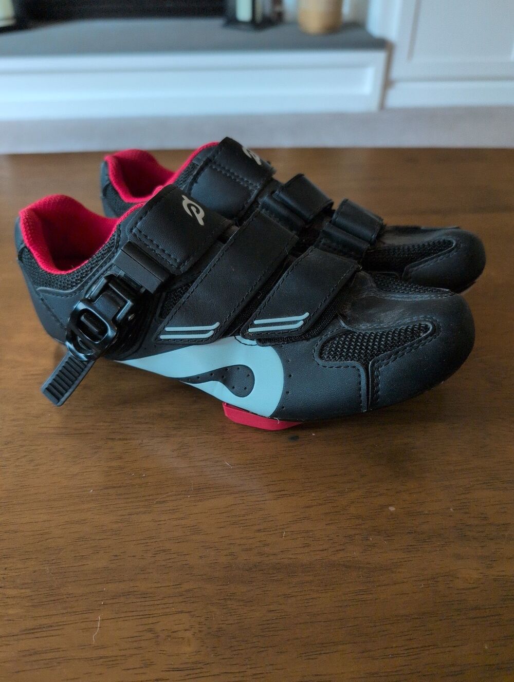 EUC Peloton cycling bike shoes with look delta cleats EU 38 US women's 7